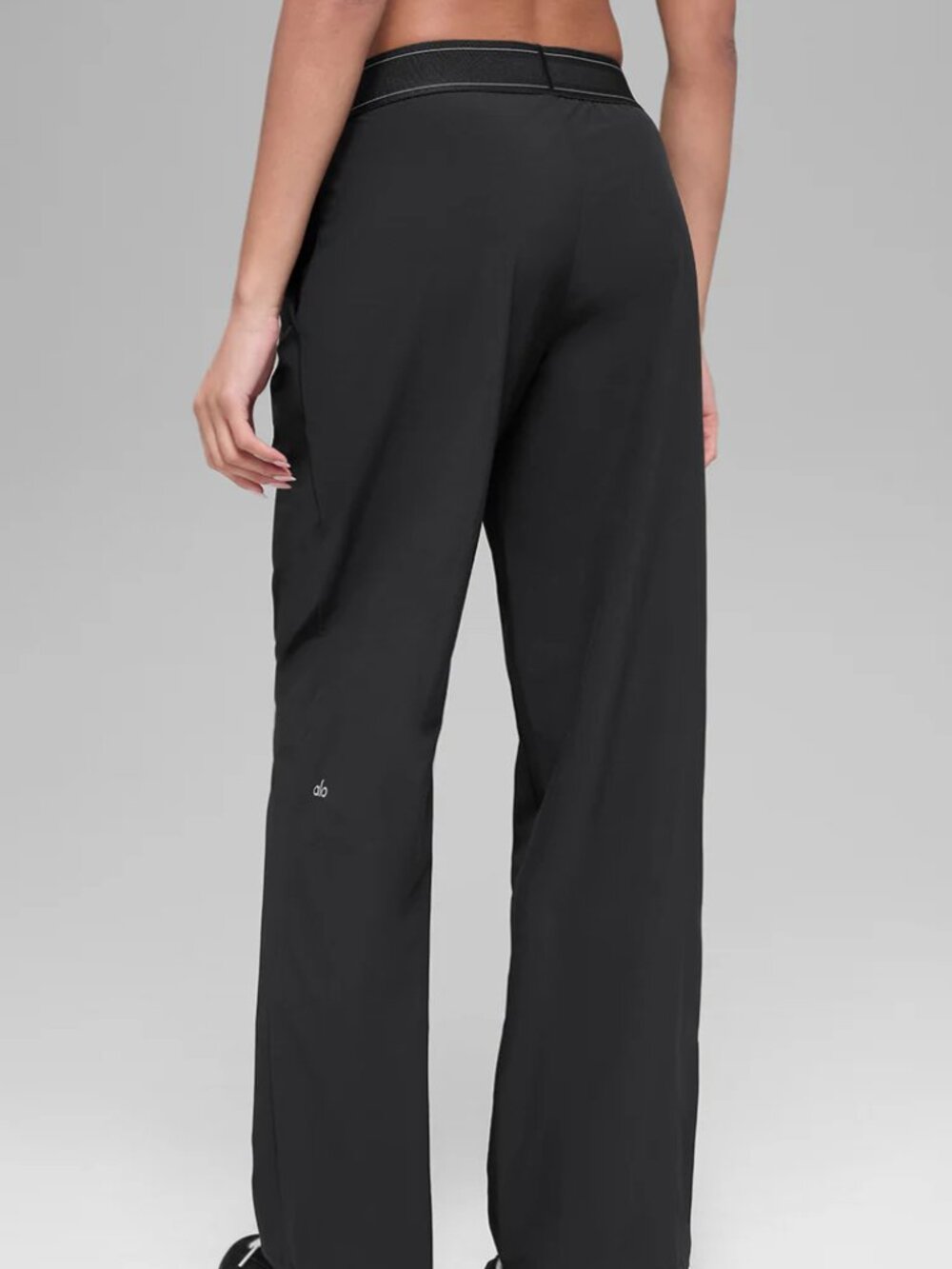 💖ALO Yoga (Regular) NWT Suit Up Trouser Black 💖 Loose fit/Slim fit pants - Picture 9 of 9